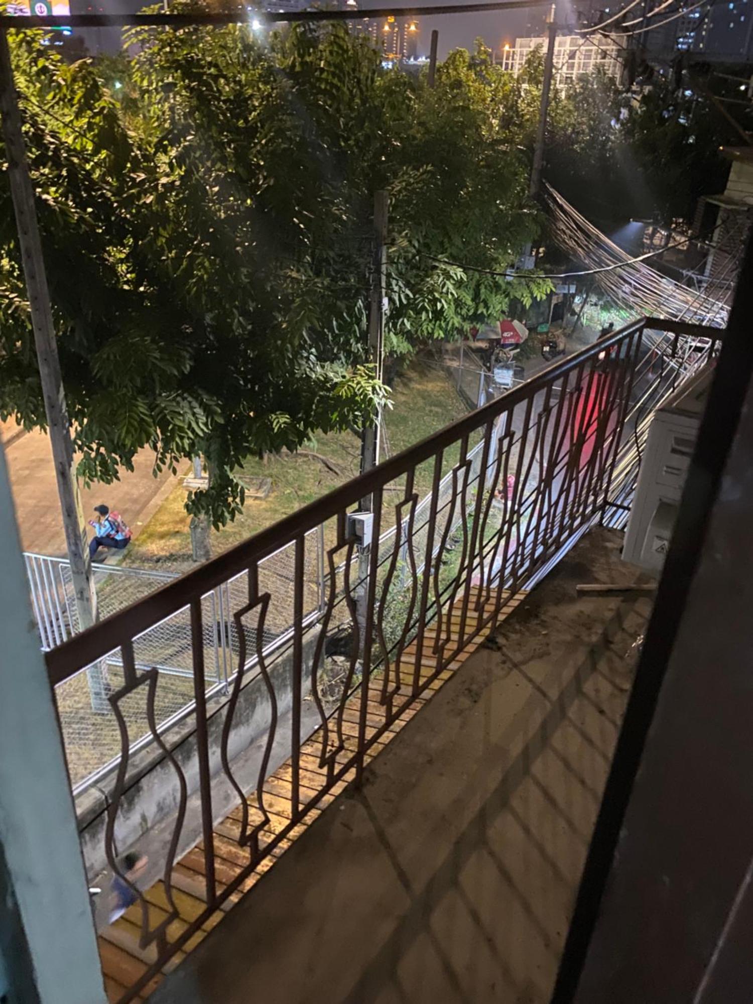 בנגקוק Sleep Break Hostel Sathon מראה חיצוני תמונה
